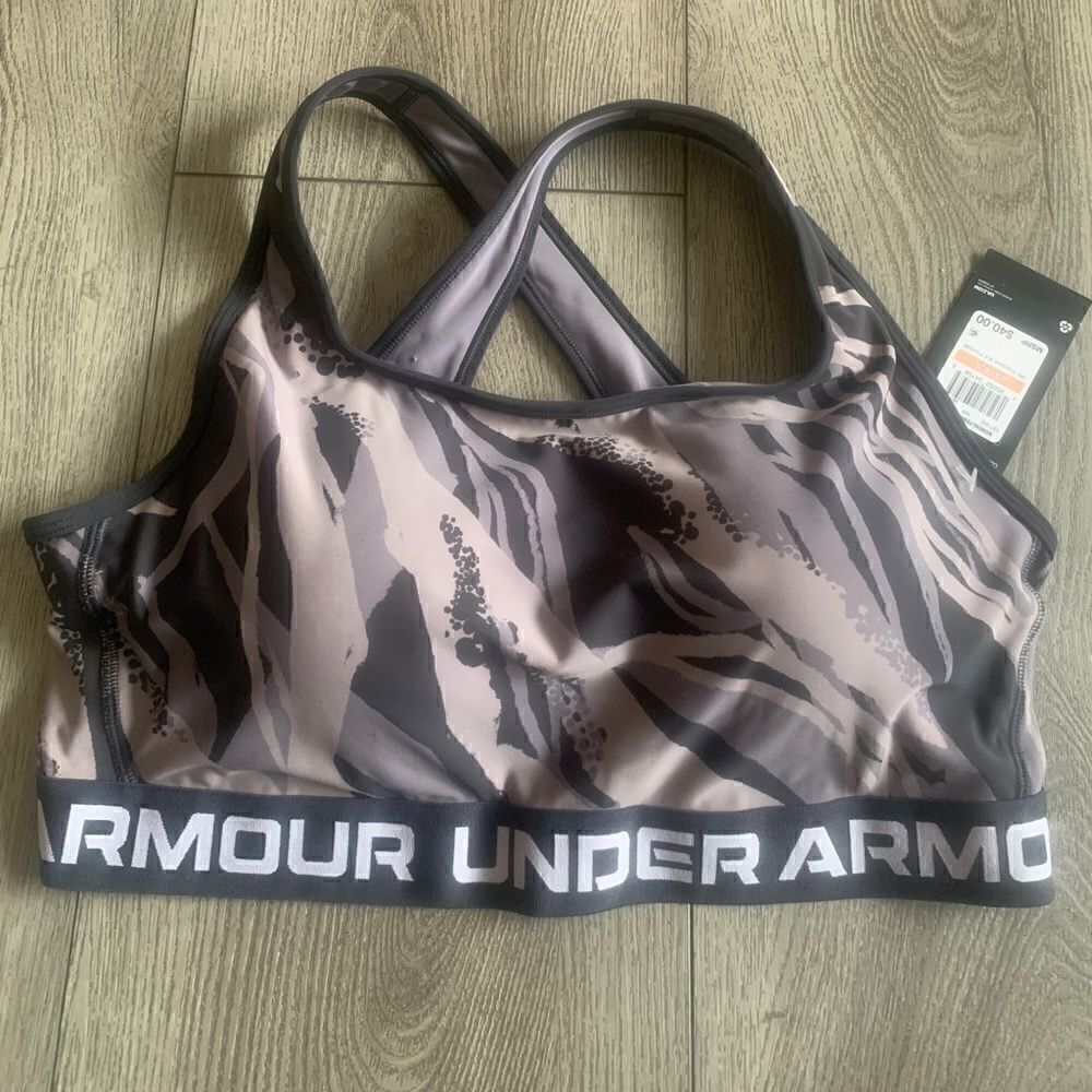 UnderโArmourโwomanโsโsportโbraโveryโbeautiful